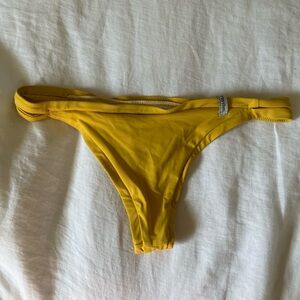Rhythm Sunchaser Itsy Chartreuse yellow bikini bottom. Size SMALL